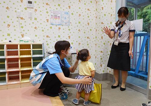 登園（各ご家庭の就業時間により随時）